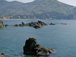 Belvilla by OYO Inviting Holiday Home With Terrace