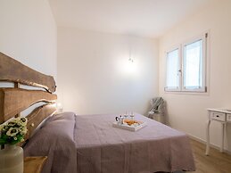 Bright Apartment in a Farmhouse With Swimming Pool