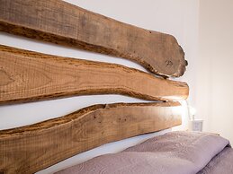 Bright Apartment in a Farmhouse With Swimming Pool