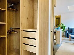 Benialt by Wynwood House