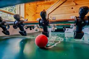 Brand New 4 4 Minutes to Dollywood Hot Tub