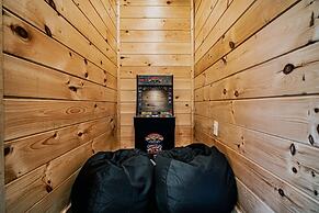 Brand New 4 4 Minutes to Dollywood Hot Tub