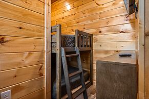 Brand New 4 4 Minutes to Dollywood Hot Tub