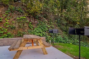 Brand New 4 4 Minutes to Dollywood Hot Tub