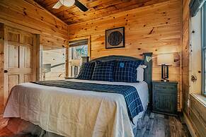 Brand New 4 4 Minutes to Dollywood Hot Tub