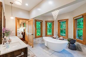 Luxury 3 2 5 Cabin Lake Views Theatre Gameroom