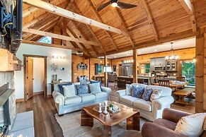 Luxury 3 2 5 Cabin Lake Views Theatre Gameroom