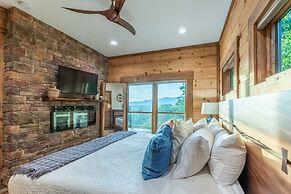 Luxury 3 2 5 Cabin Lake Views Theatre Gameroom