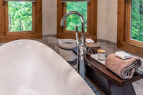 Luxury 3 2 5 Cabin Lake Views Theatre Gameroom