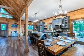 Luxury 3 2 5 Cabin Lake Views Theatre Gameroom