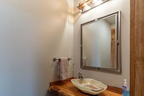 Luxury 3 2 5 Cabin Lake Views Theatre Gameroom