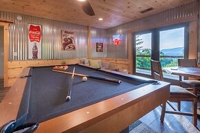 Luxury 3 2 5 Cabin Lake Views Theatre Gameroom