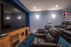 Luxury 3 2 5 Cabin Lake Views Theatre Gameroom