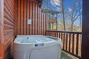 Stunning Mountain Cabin w Hot tub