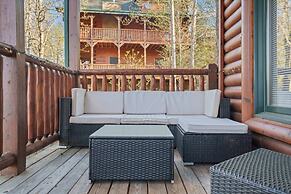 Stunning Mountain Cabin w Hot tub