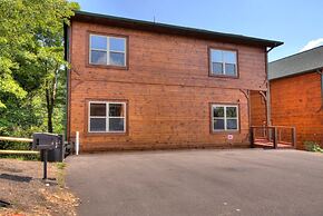 5 Master Suites 5 6bath Cabin 5 min to Gsmnp