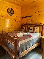 5 Master Suites 5 6bath Cabin 5 min to Gsmnp