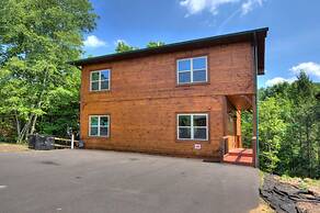 5 Master Suites 5 6bath Cabin 5 min to Gsmnp