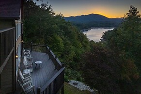 Lake Views Luxury Hottub Game Rm 5bed 4 5bath