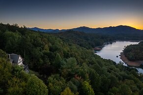 Lake Views Luxury Hottub Game Rm 5bed 4 5bath