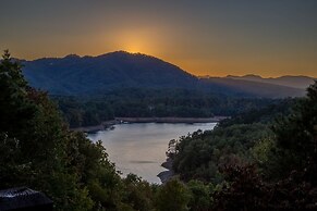 Lake Views Luxury Hottub Game Rm 5bed 4 5bath