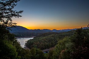 Lake Views Luxury Hottub Game Rm 5bed 4 5bath