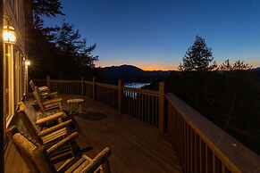 Lake Views Luxury Hottub Game Rm 5bed 4 5bath