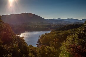 Lake Views Luxury Hottub Game Rm 5bed 4 5bath