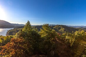 Lake Views Luxury Hottub Game Rm 5bed 4 5bath