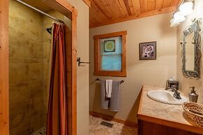 10min Dwtn Cashiers 5mn to Silverrun Waterfall