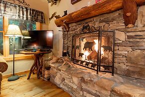 10min Dwtn Cashiers 5mn to Silverrun Waterfall