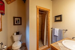 10min Dwtn Cashiers 5mn to Silverrun Waterfall