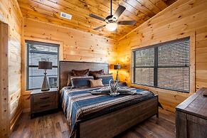 Brand New 4 4 Minutes to Dollywood w Hottub