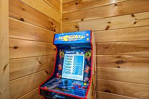 Brand New 4 4 Minutes to Dollywood w Hottub