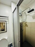 Taguig 1 Bedroom with Balcony Near Bgc