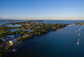 Oceanfront Sunset Gecko Condo - Second Floor 2A