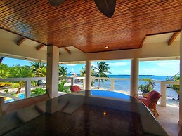 Lucky Duck Villa - Huge Beachfront Pool and Pier