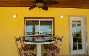 Lucky Duck Villa - Huge Beachfront Pool and Pier