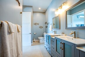 Oceanfront Sunset Gecko Condo - Ground Floor 1A