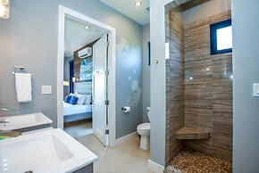 Oceanfront Sunset Gecko Condo - Ground Floor 1A