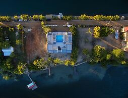 Oceanfront Sunset Gecko Condo - Ground Floor 1A