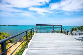 Oceanfront Sunset Gecko Condo - Ground Floor 1A