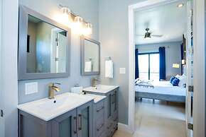 Oceanfront Sunset Gecko Condo - Ground Floor 1A