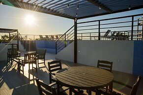 Oceanfront Sunset Gecko Condo - Ground Floor 1A