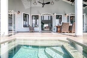 Luxury Oceanfront Villa w 2 Pools Beach Pier