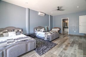 Luxury Oceanfront Villa w 2 Pools Beach Pier