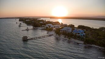 Luxury Oceanfront Villa w 2 Pools Beach Pier