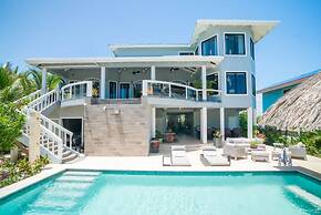 Luxury Oceanfront Villa w 2 Pools Beach Pier