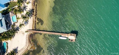 Luxury Oceanfront Villa w 2 Pools Beach Pier