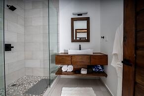 NEW Oceanfront 5 Bedroom Private Island Villa